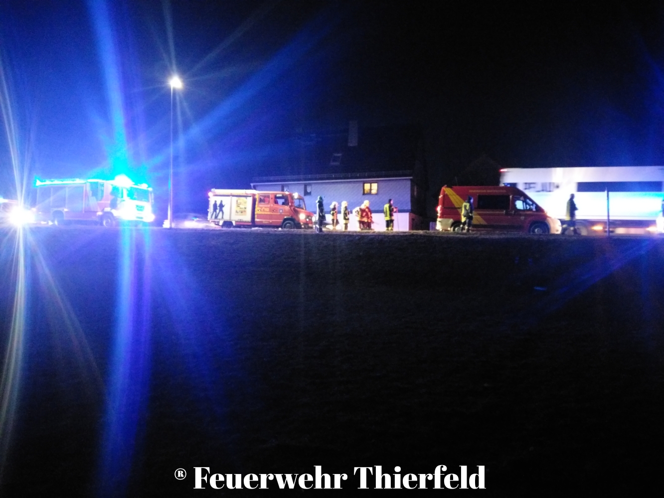 Einsatz 6: THL1 -Oelspur auf S255 und in Betriebseinfahrt