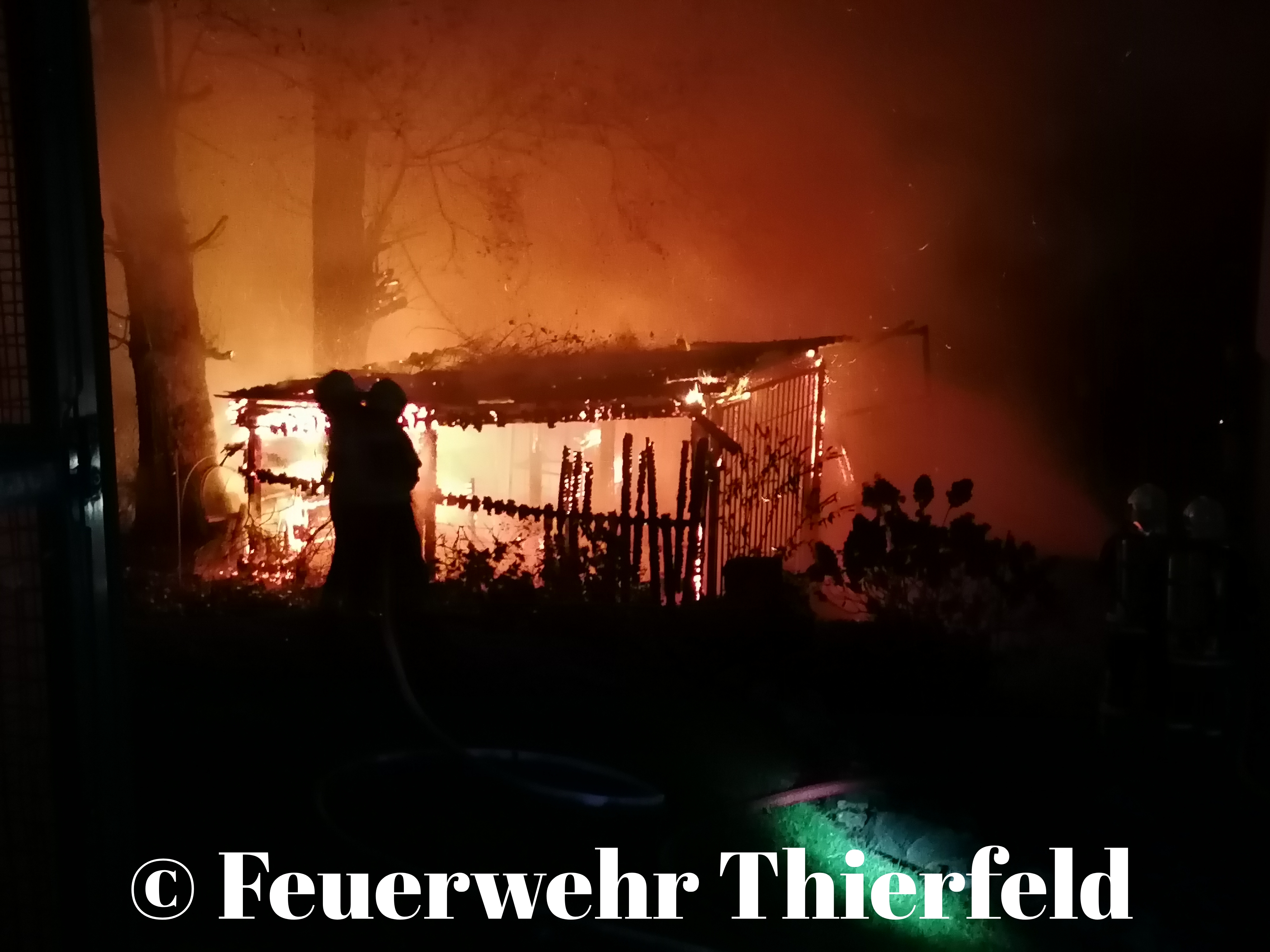 Einsatz 36: BR2 – Brand Gartenhaus im Ortsteil Zschocken